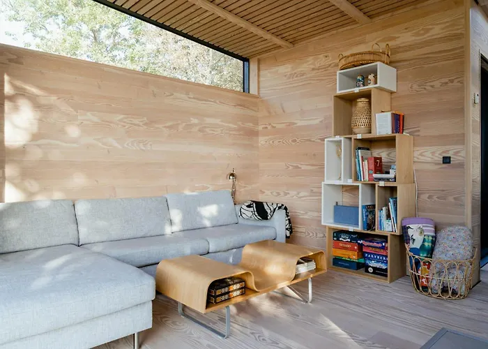 Feel The Nature Inside In Architect-designed Gem Holiday home *