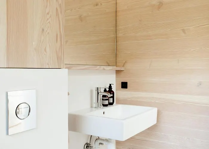 Holiday home Feel The Nature Inside In Architect-designed Gem