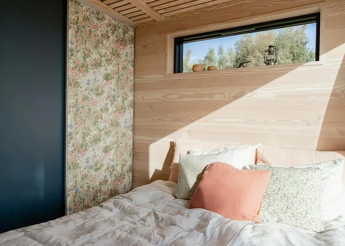 Feel The Nature Inside In Architect-designed Gem Holiday home *